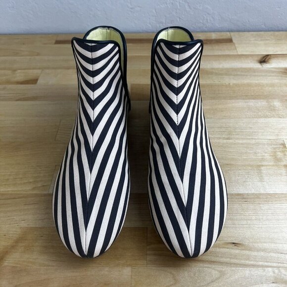 Tory Burch Claire McCardell Striped Slip On Textile Boot Size 5.5 Unique Retro - Picture 3 of 12